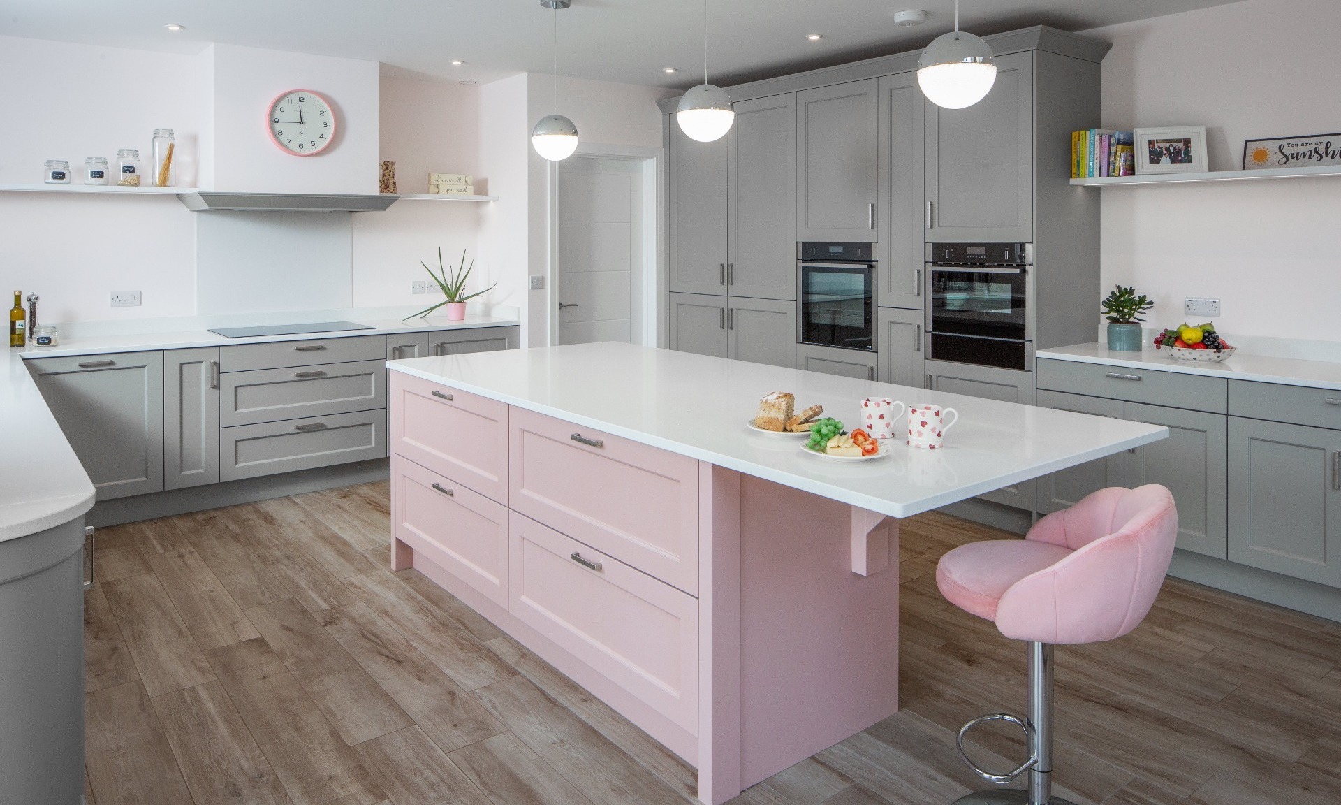 Stunning smooth painted Shaker style kitchen